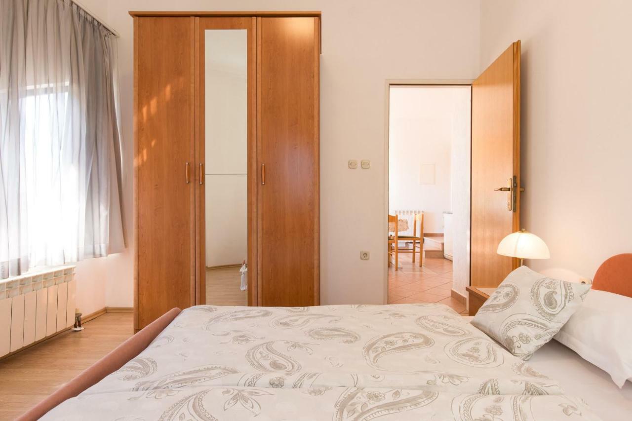 Villa Paradiso Punat Eksteriør billede