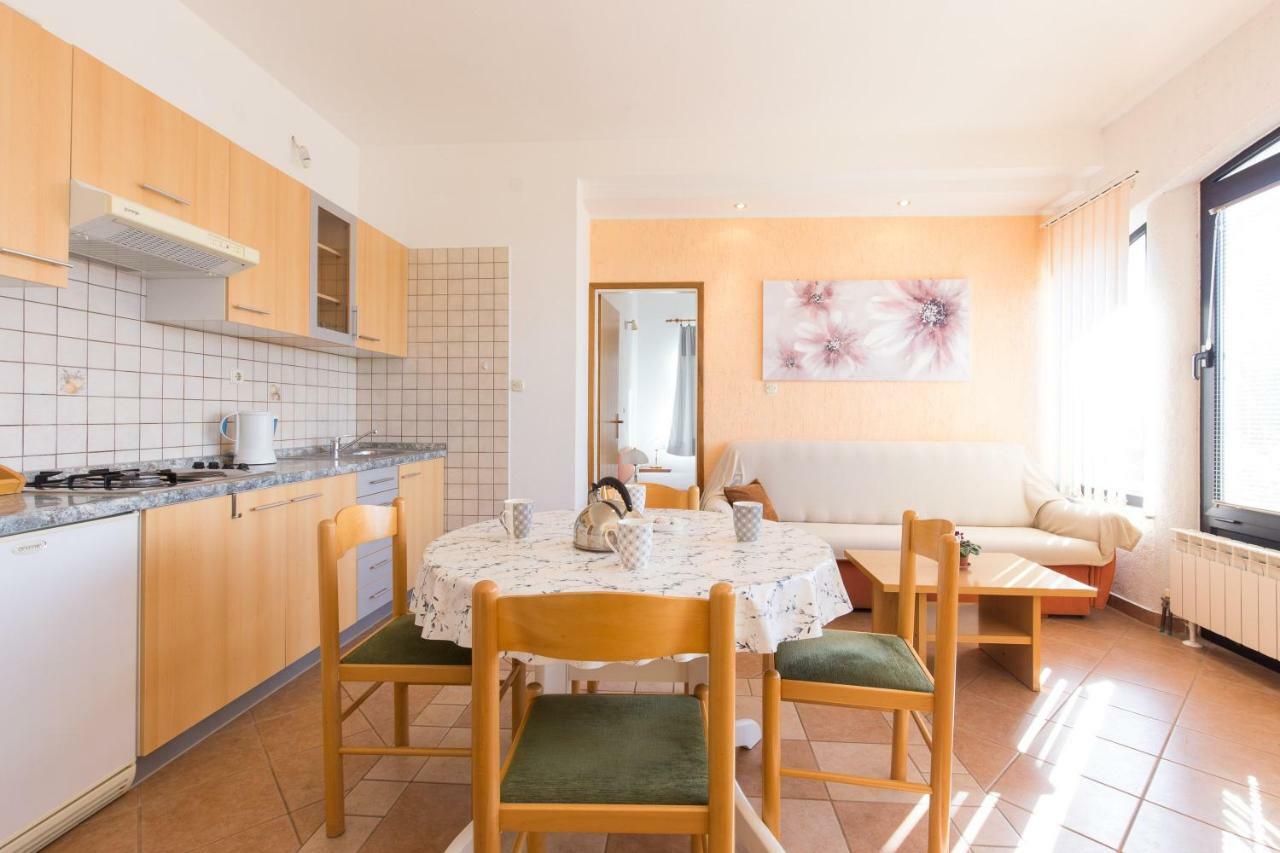 Villa Paradiso Punat Eksteriør billede